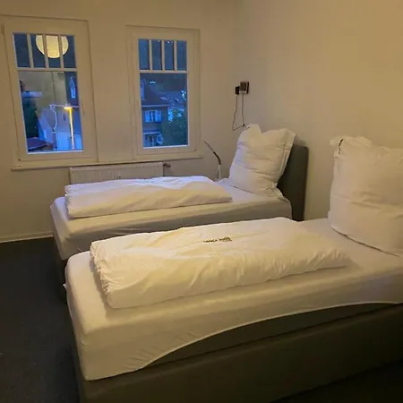 Ferienwohnung Eiserfeld 4 *